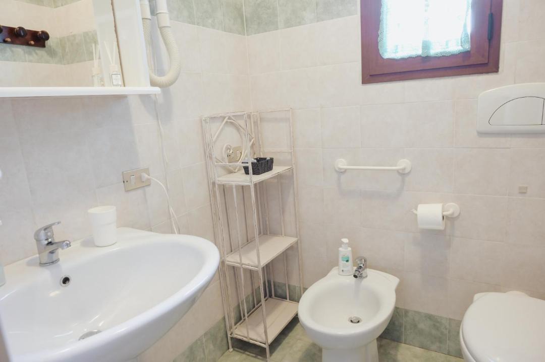 Photo of Bathroom in Trepuzzi