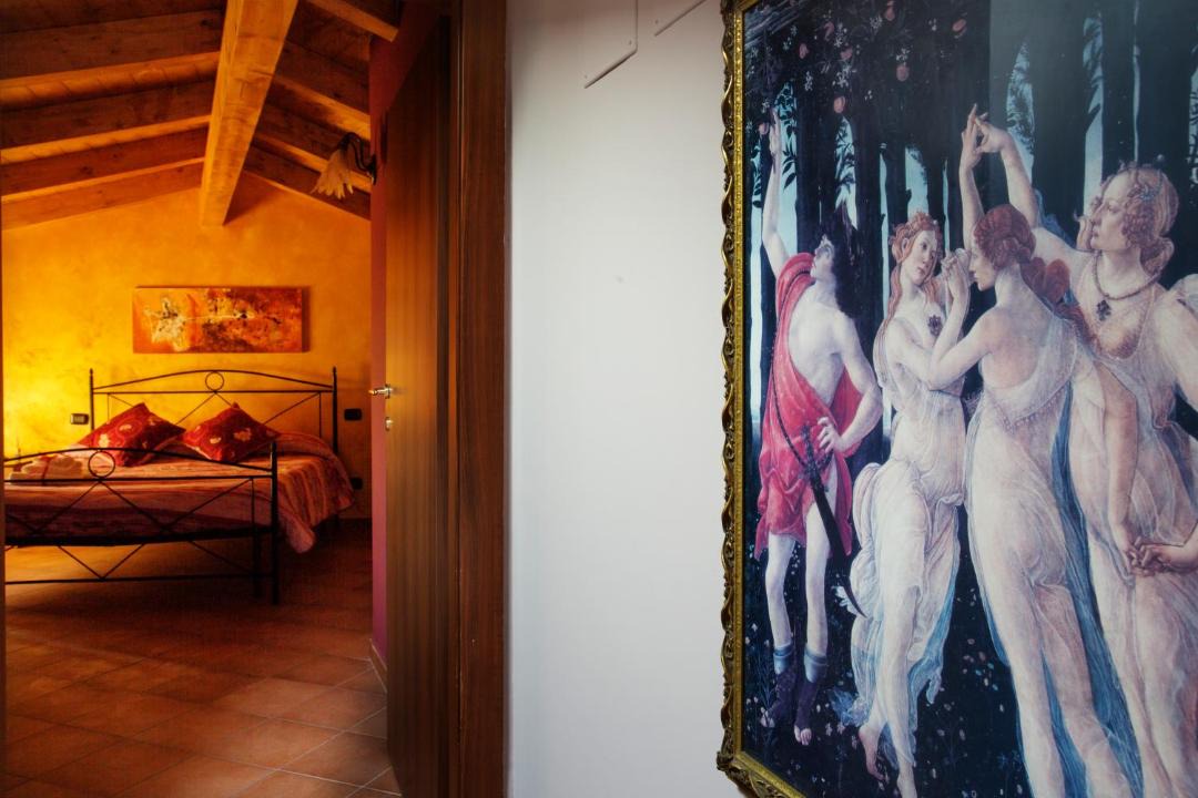 Photo of Others in Esperia