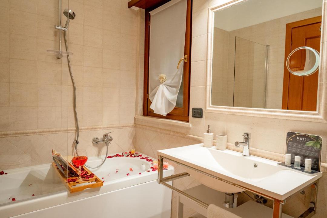 Photo of Bathroom in Centro Giano
