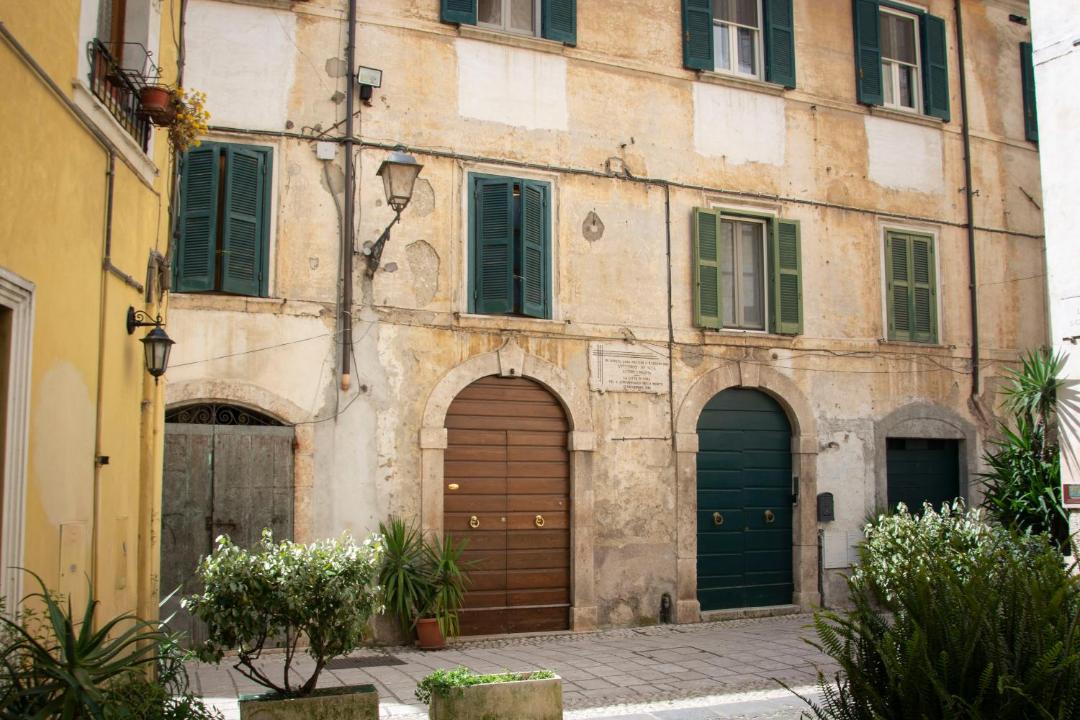 Photo of Others in Sora
