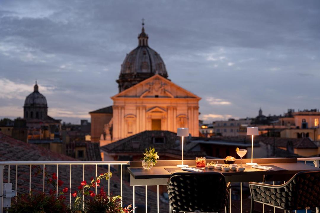 Photo of Others in Navona