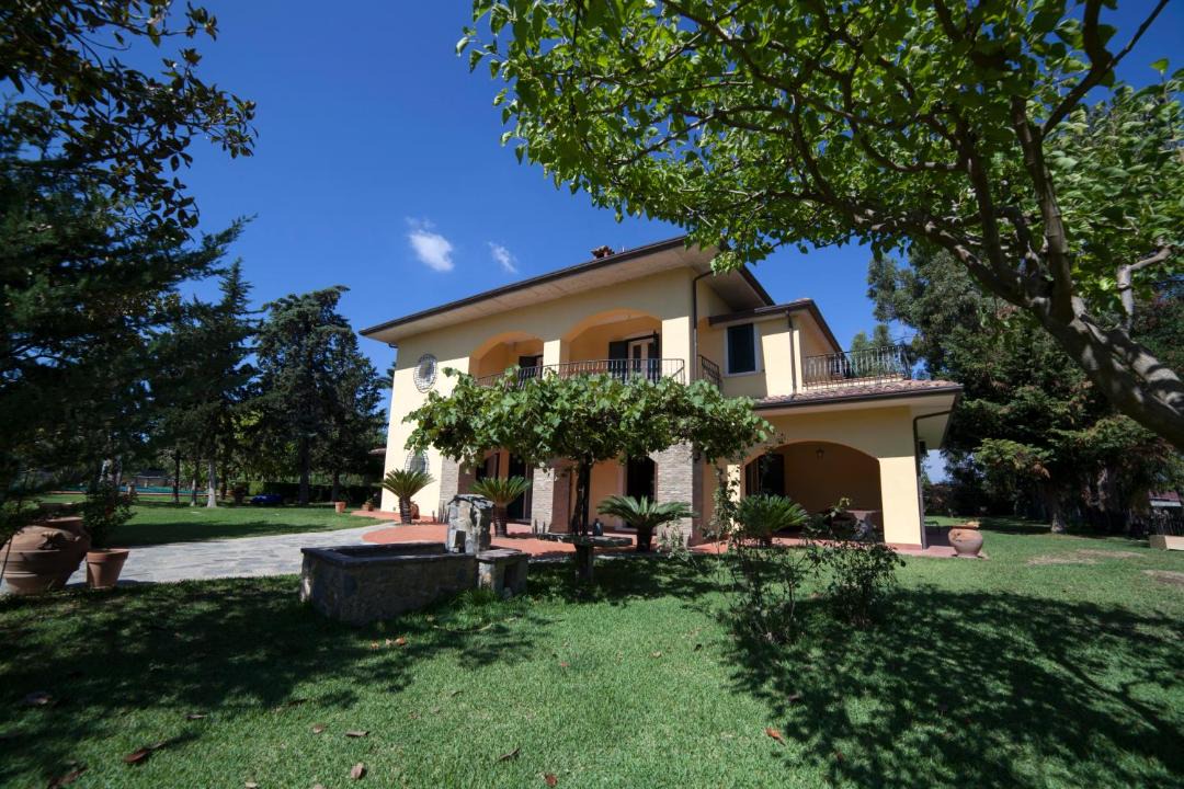 Photo of Others in Albanella