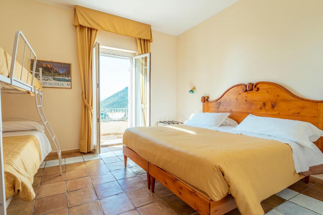 Photo of Others in Sperlonga