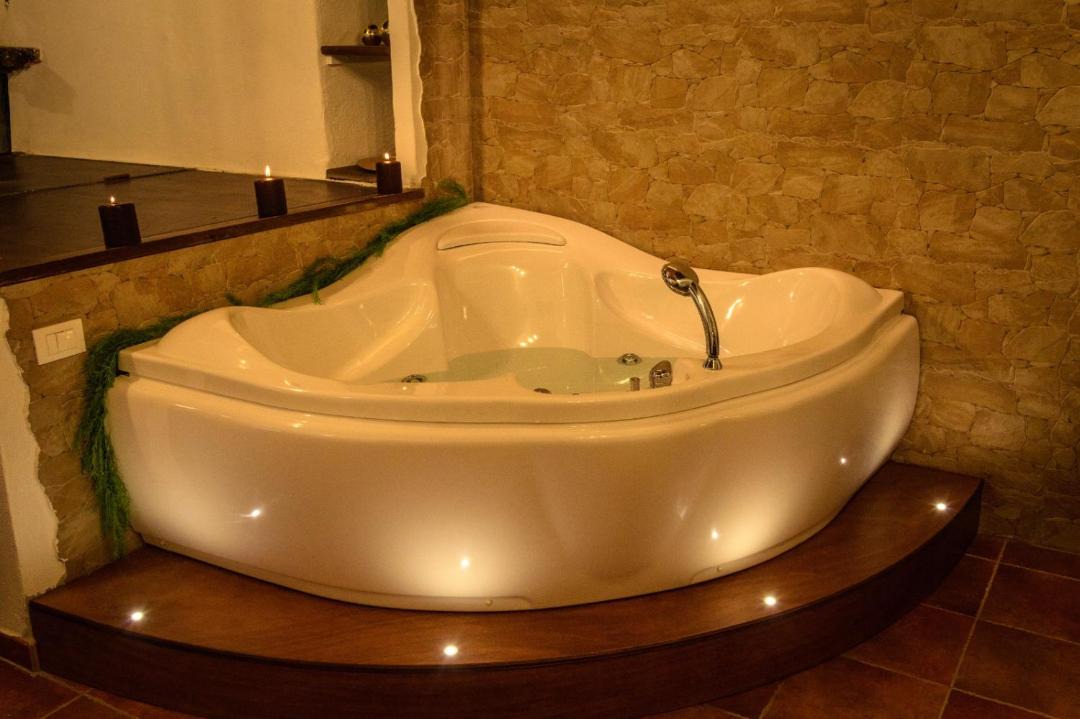 Photo of Bathroom in Sutri