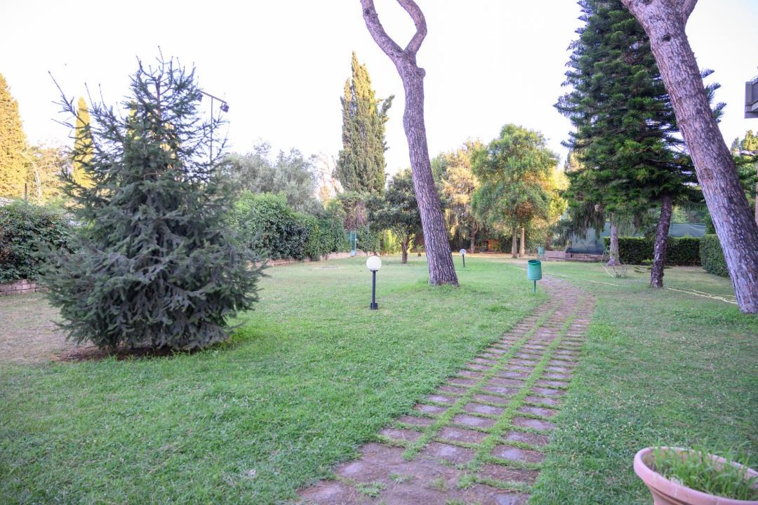 Photo of Others in Aurelio