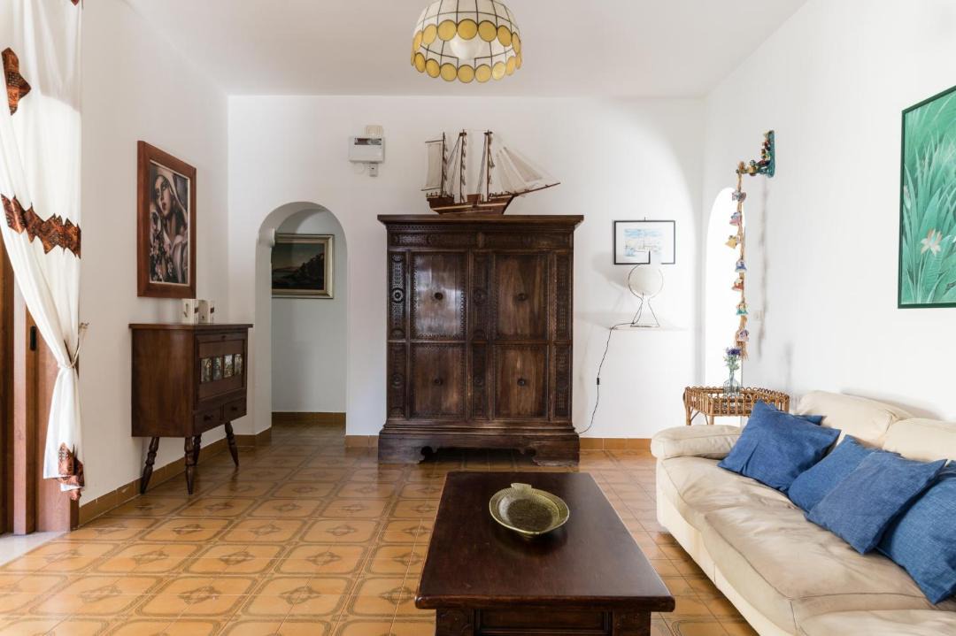 Photo of Livingroom in Rosa Marina