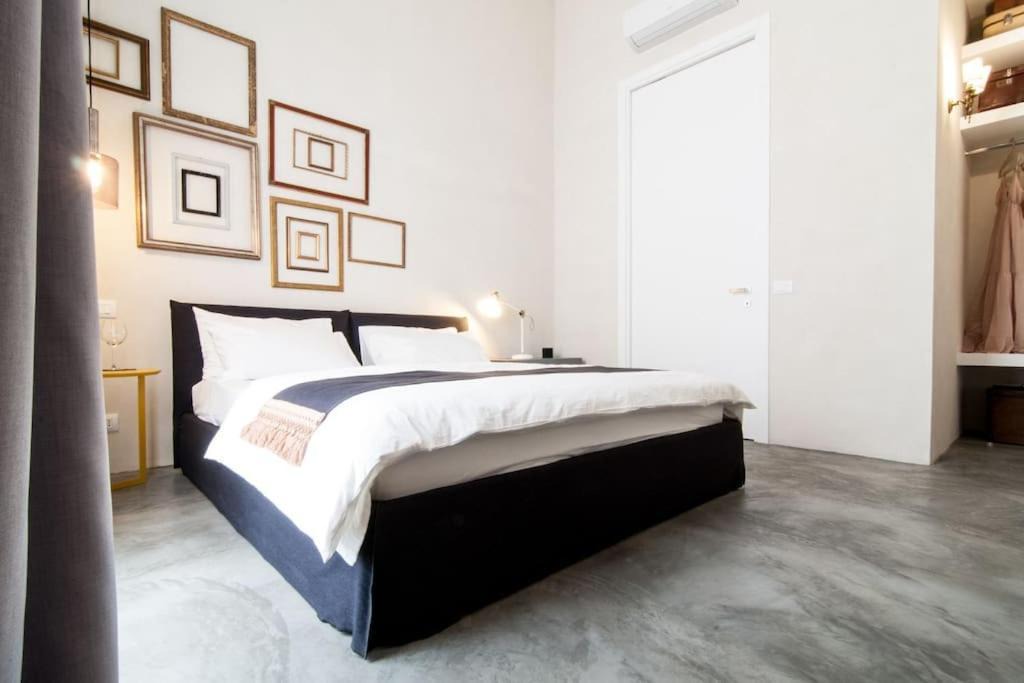 Photo of Bedroom in Avola