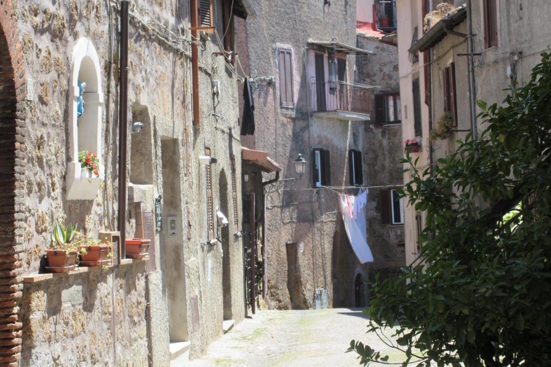 Photo of Others in Sutri