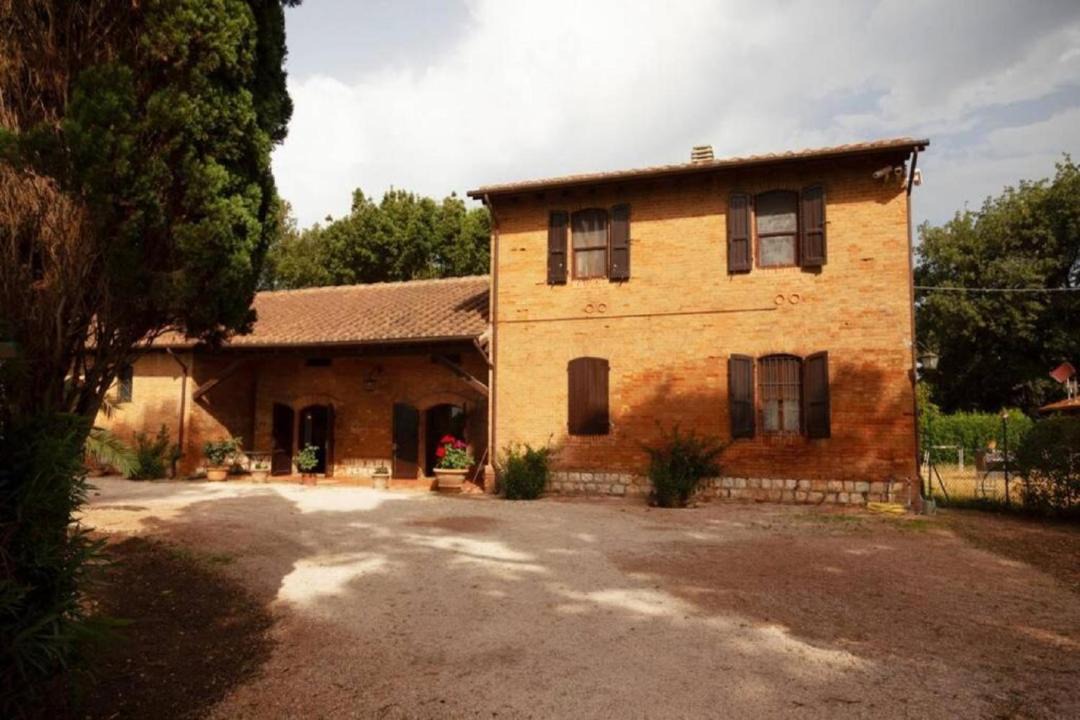 Photo of Buildings in Grosseto