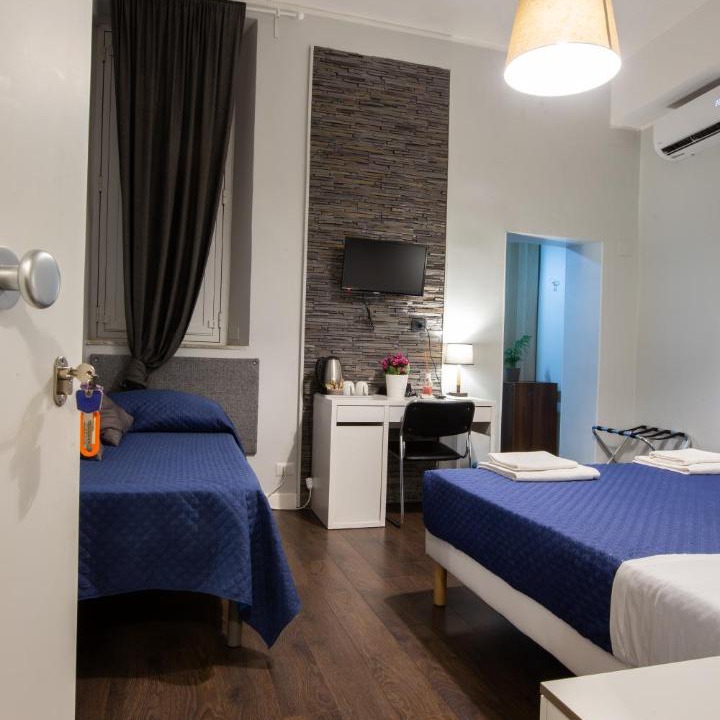 Photo of Bedroom in Rione VI Parione