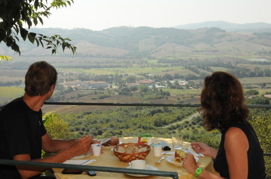 Photo of Human In Picture in Saturnia