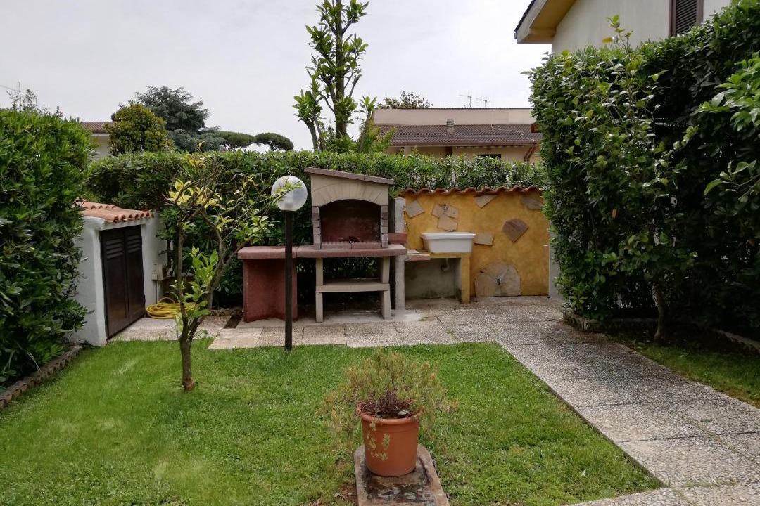 Photo of Others in Anzio