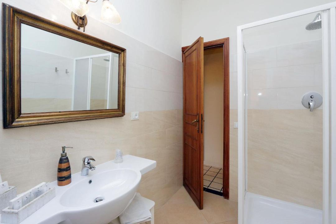 Photo of Bathroom in San Lorenzo