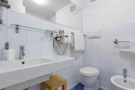 Photo of Bathroom in Ostiense