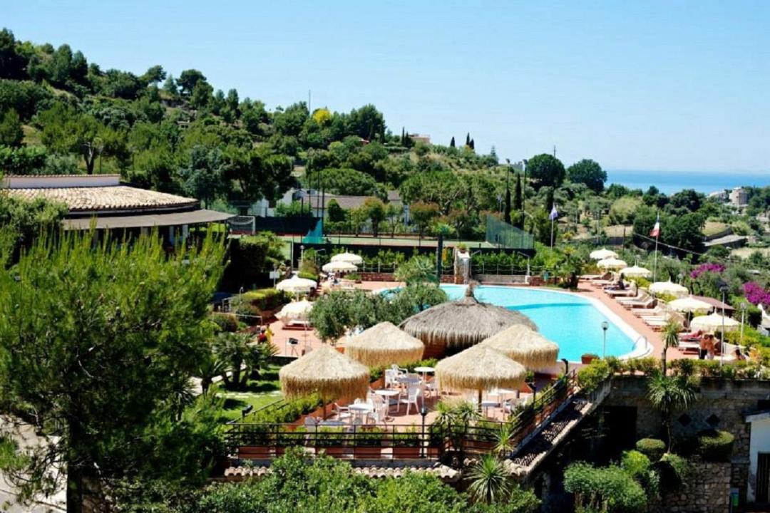 Photo of Others in Sperlonga