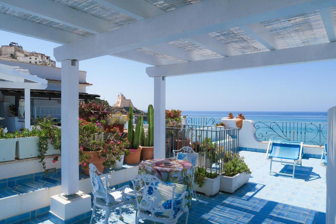 Photo of Others in Sperlonga