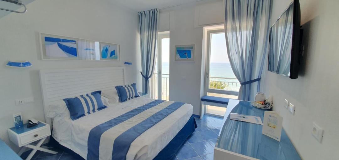Photo of Others in Sperlonga