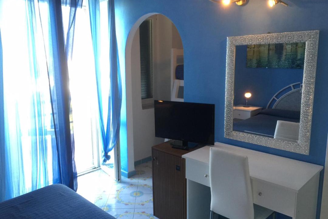 Photo of Bedroom in Le Forna