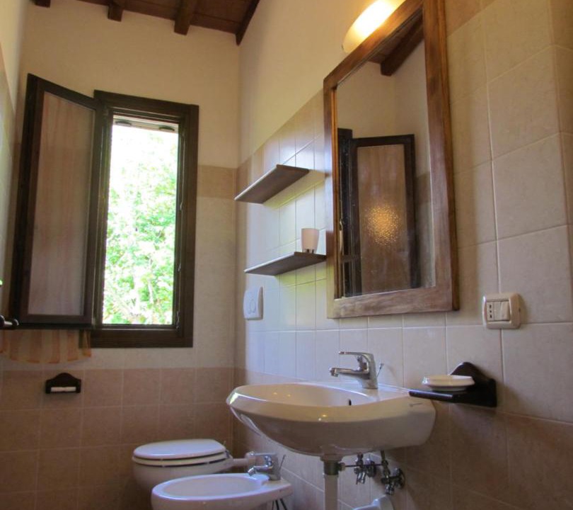 Photo of Bathroom in Capoliveri