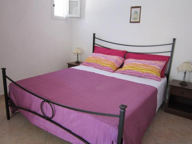 Photo of Bedroom in Le Forna