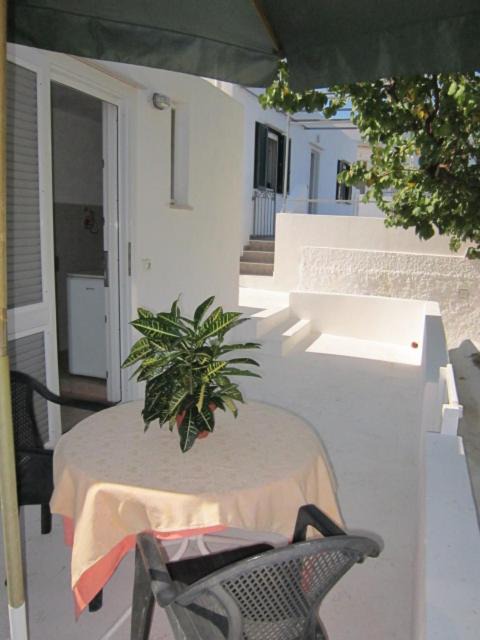 Photo of Patio Balcony in Le Forna