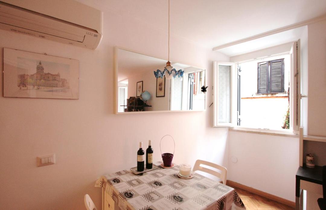 Photo of Others in Monti