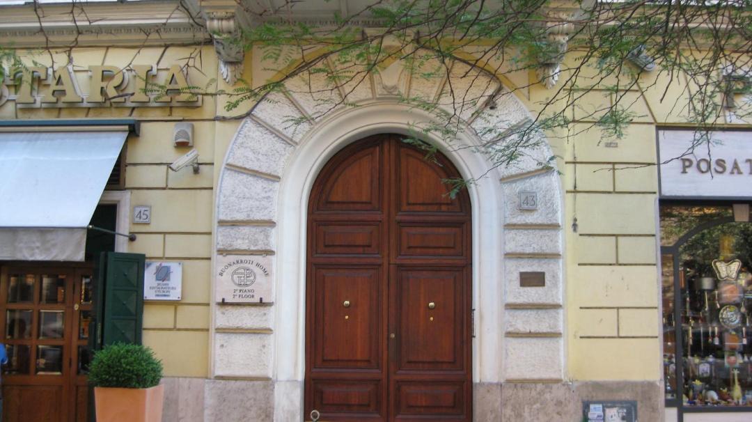 Photo of Others in Esquilino