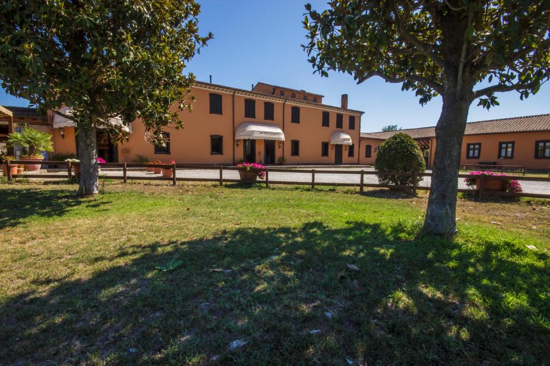 Photo of Others in Giove