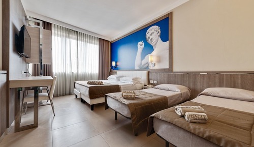 Family Quadruple Room