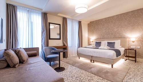 JUNIOR SUITE CASANOVA