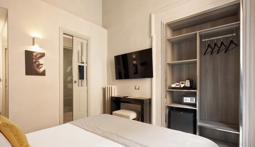Classic Double Room