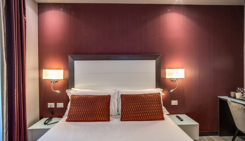Economy Room