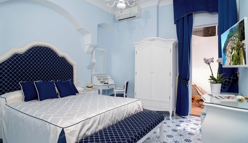 Apartment, 3 Bedrooms, Terrace, Sea View