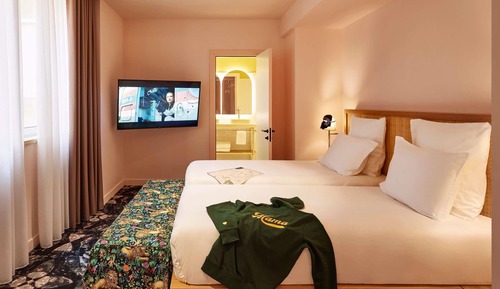 Room, 1 Double Bed (Large Mama)