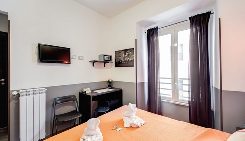 Economy Room