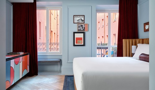 Premier Room, 1 King Bed, Balcony, Garden View