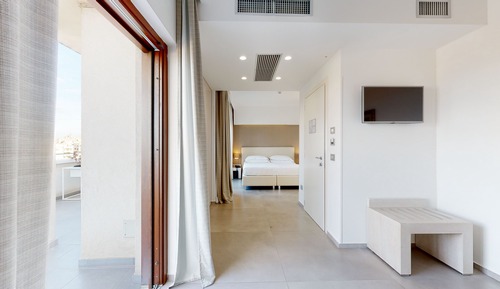 Junior Suite, Terrace, City View