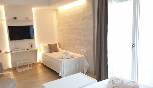 Junior Suite Tripla Vista Piscina