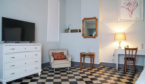 Deluxe Room, 1 King Bed, City View, Tower