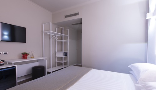 Premium Room, 1 King Bed with Sofa bed, Accessible