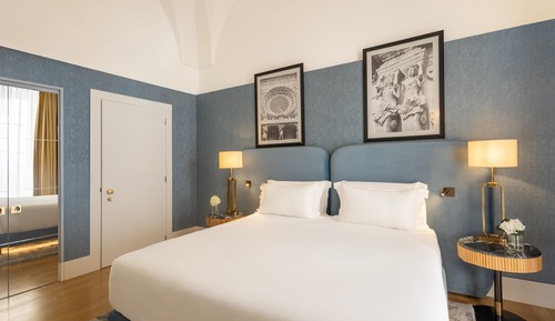 Deluxe Room, Balcony