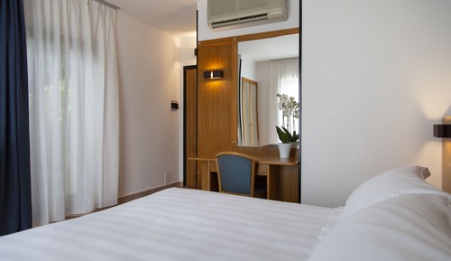 Double or Twin Room, Garden View