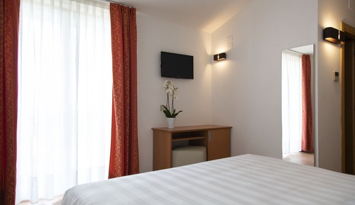 Double or Twin Room, Lake View