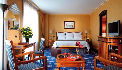 Junior Suite, 1 King Bed