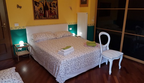 Family Room, Garden View