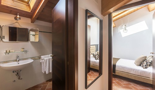 Basic Triple Room