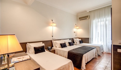 Classic Quadruple Room