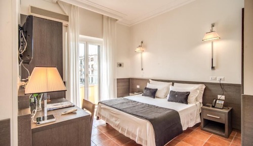 Classic Double Room