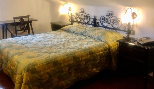 Basic Double or Twin Room, Mezzanine