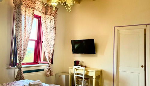 Luxury Quadruple Room, Garden View